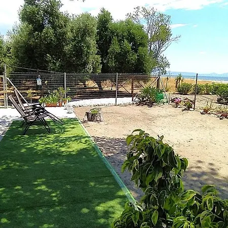 Mareliva Retreat בית נופש Trinisia