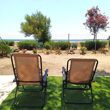 Mareliva Retreat בית נופש Trinisia